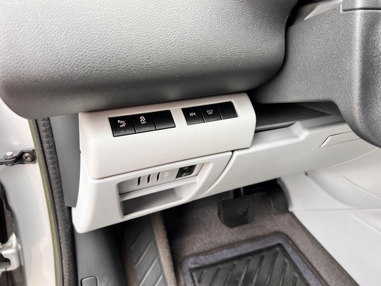 Peugeot 5008 1.6 e-HDi 115CV Stop&Start cambio automatico Allure