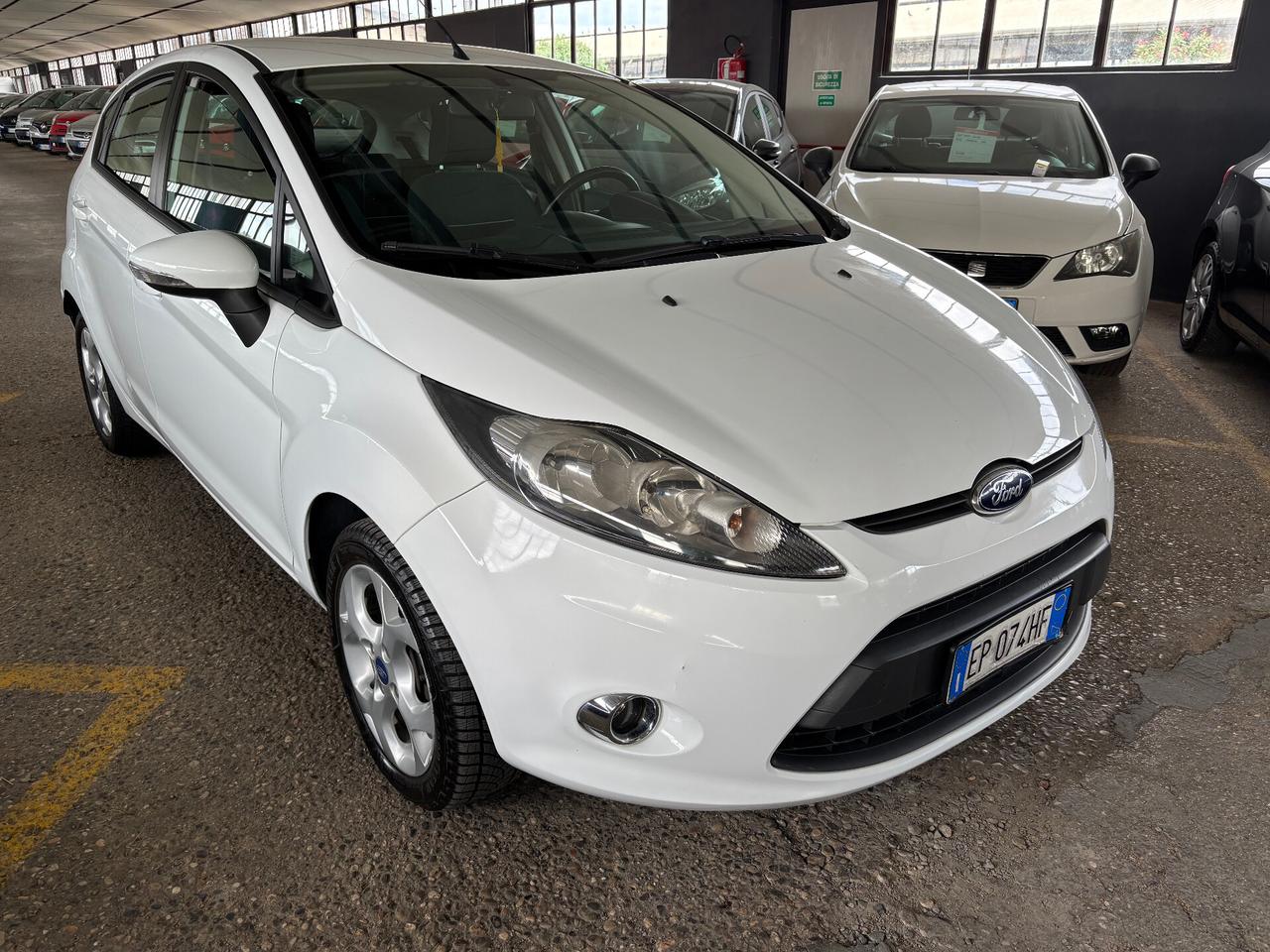 Ford Fiesta 1.4 TDCi 70CV 5p Titanium NEOPATENTATO