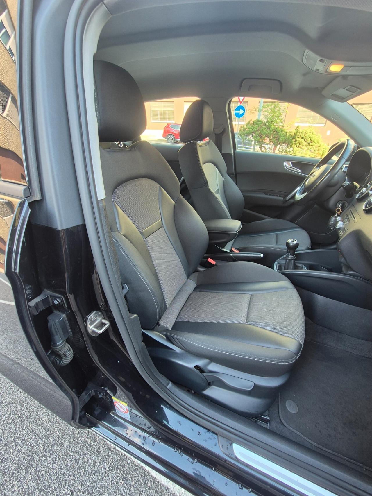 Audi A1 SPB 1.2 TFSI Ambition neo patentati