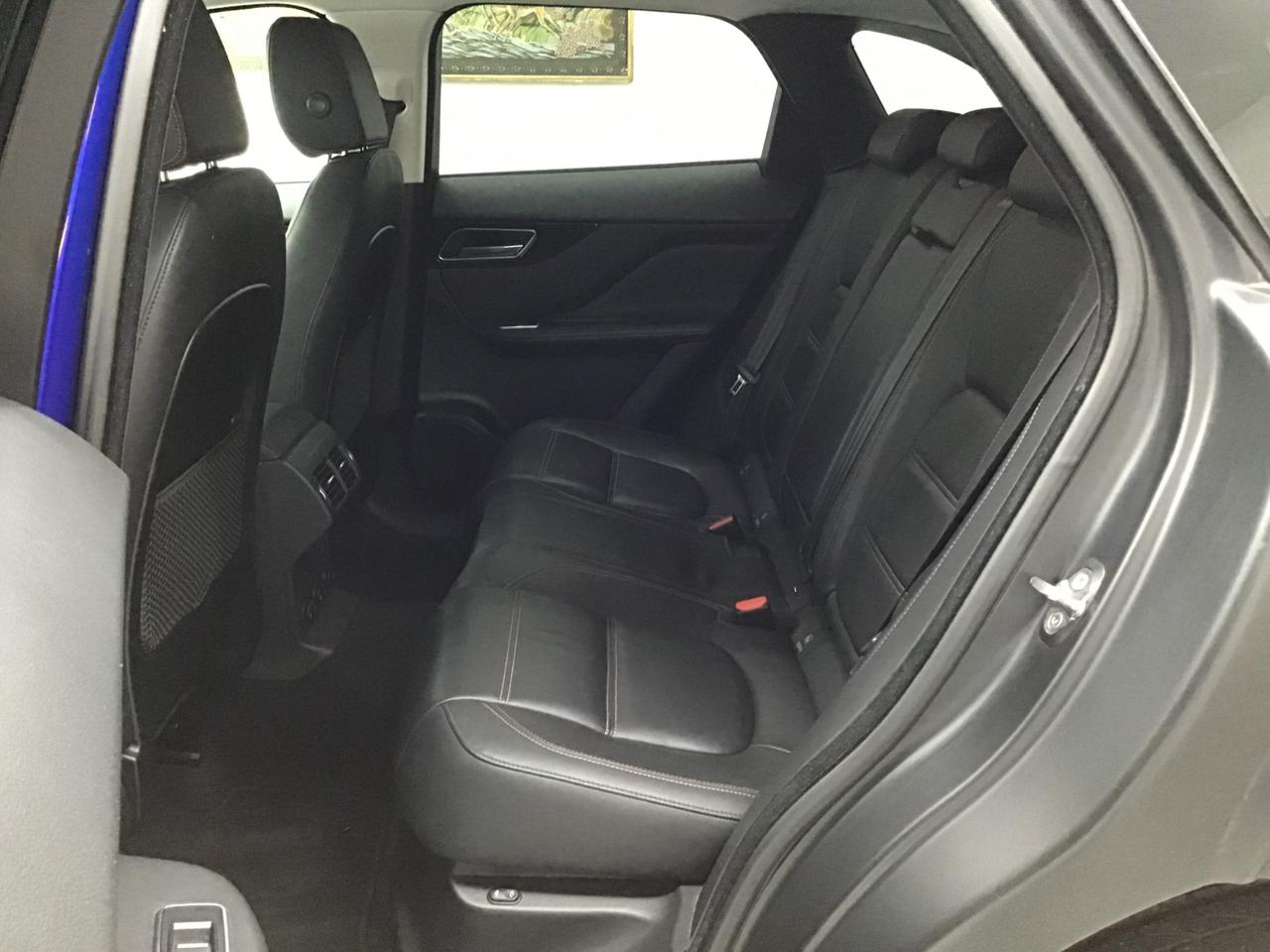Jaguar F-Pace 2.0 D 180 CV AWD aut. Prestige