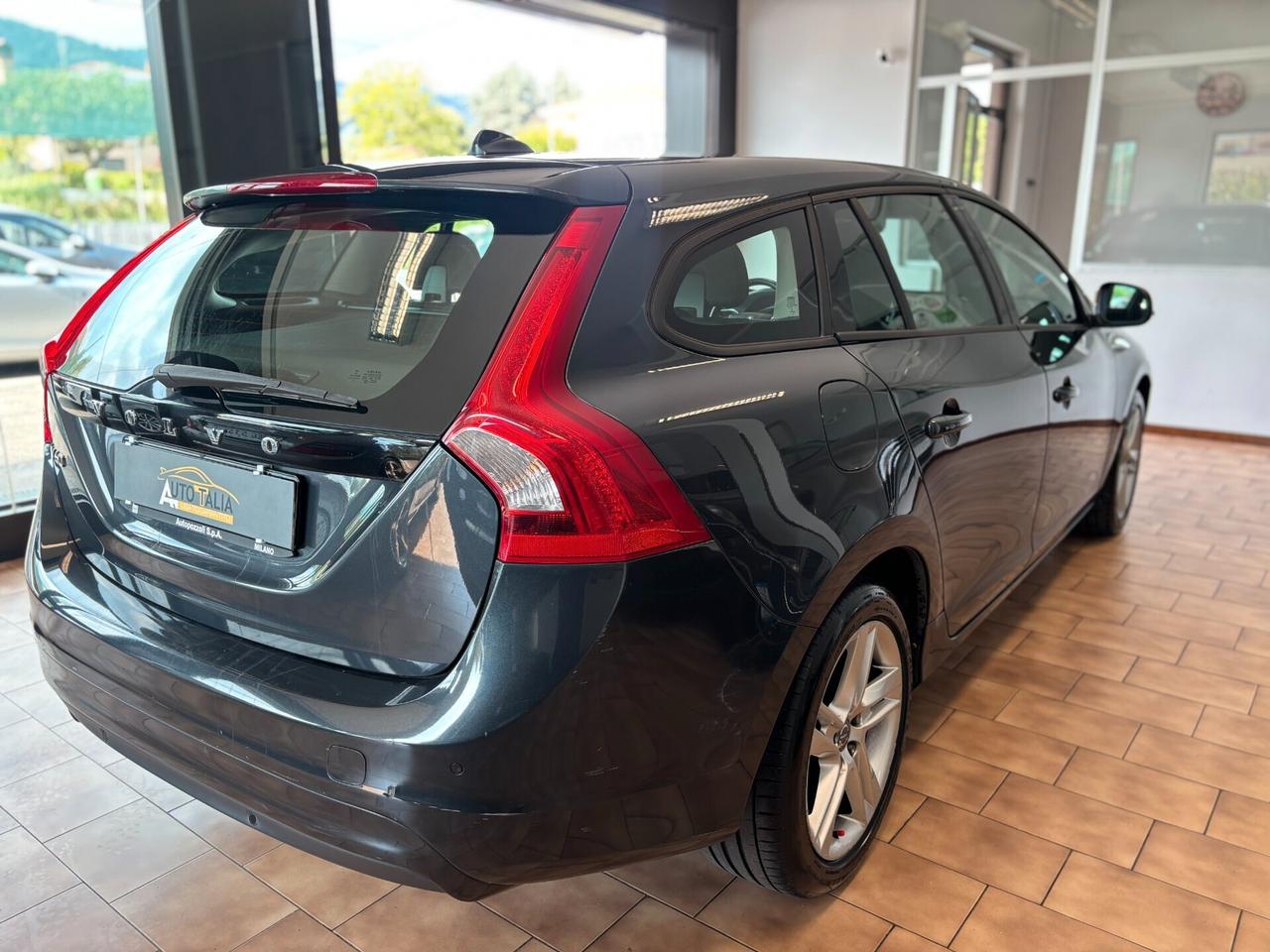 Volvo V60 2.0 d2 Summum geartronic*CINGHIA FATTA 134000KM*