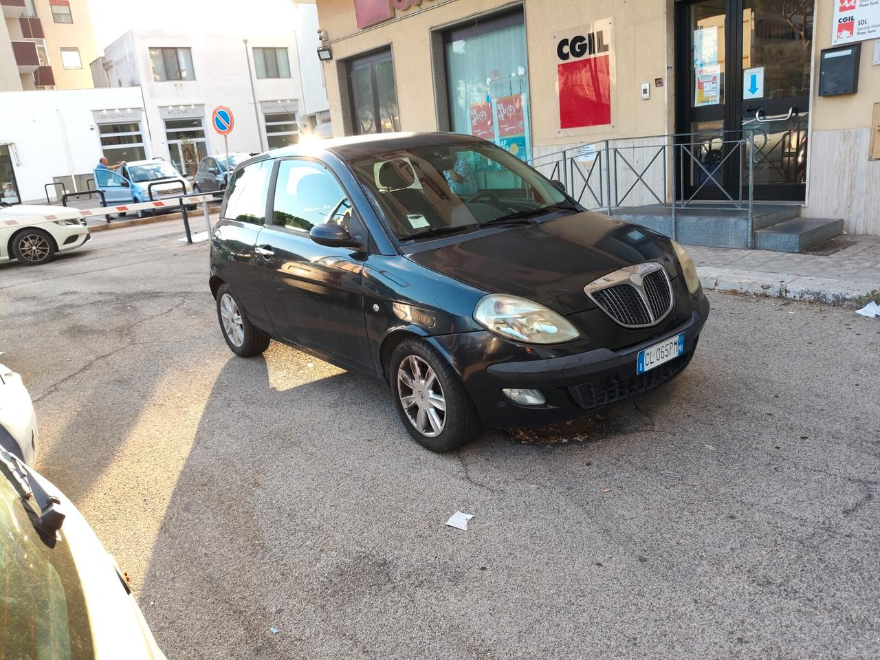 Lancia Ypsilon 1200 benzina