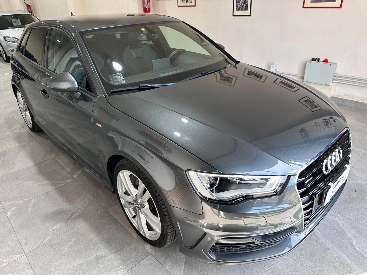 Audi A3 2.0 TDI 150 CV S LINE - FULL - UNICO PROP