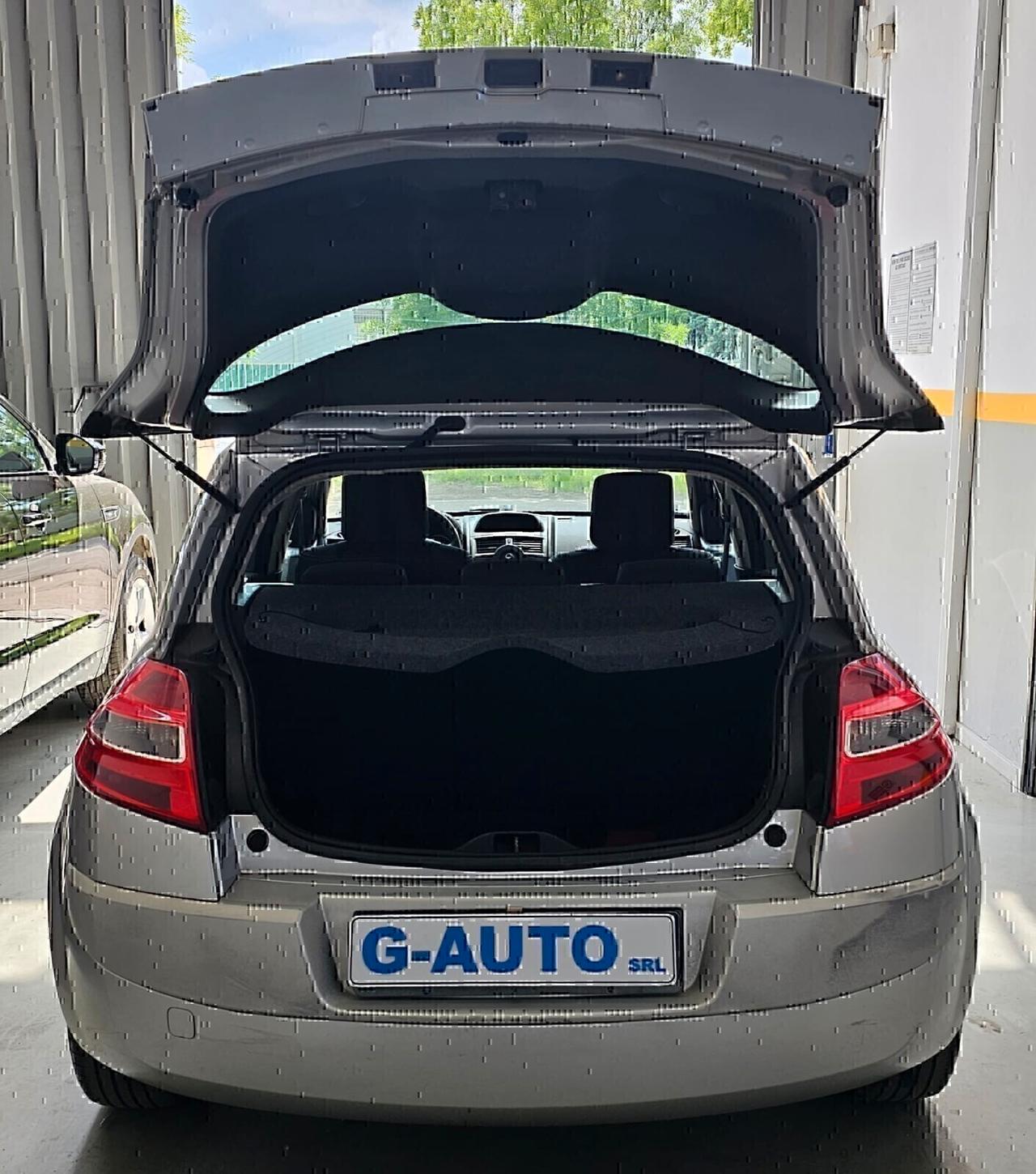 Renault Megane 1.5 Dci 5 porte