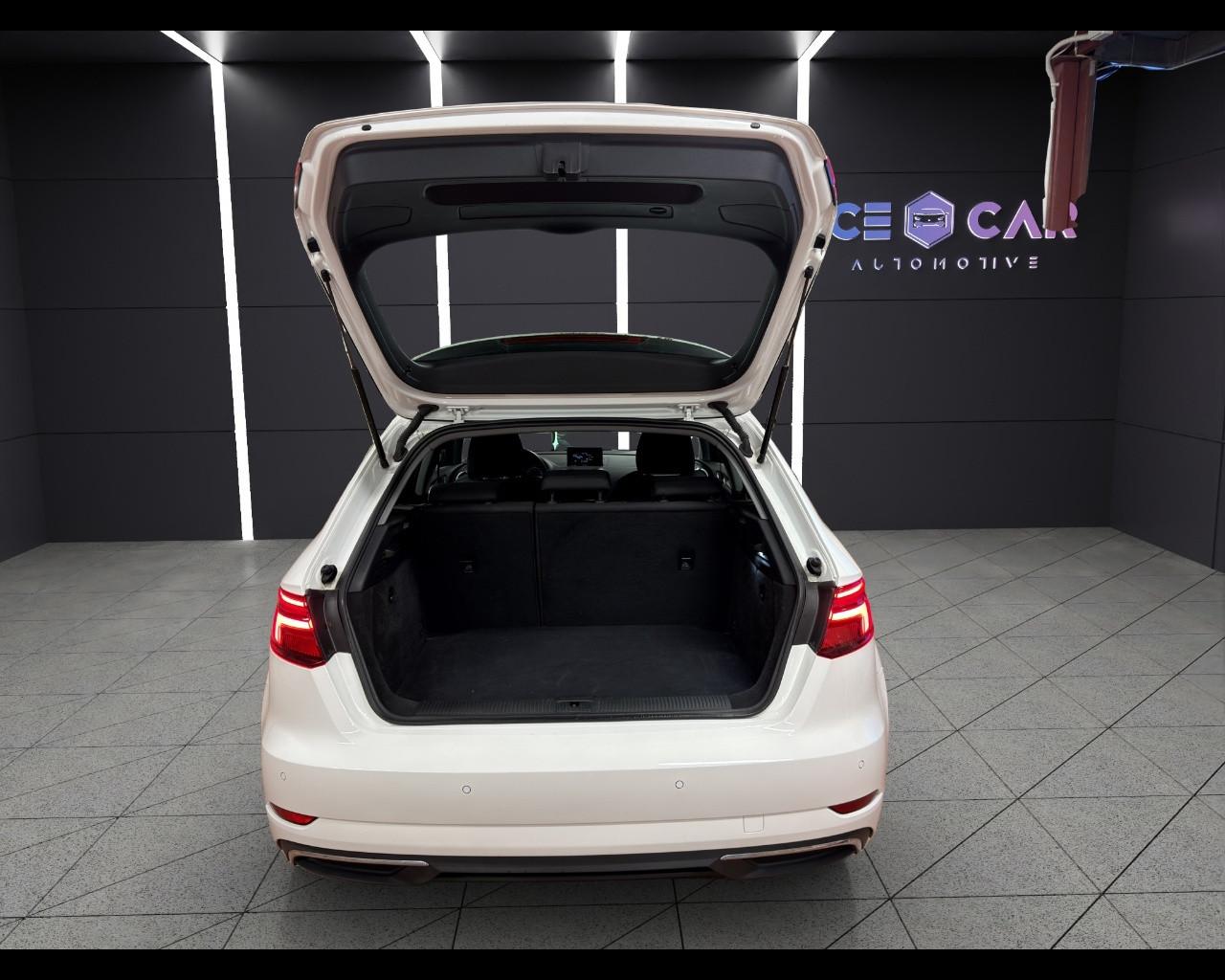 AUDI A3 Sportback e-tron - A3 SPB 40 e-tron S tronic