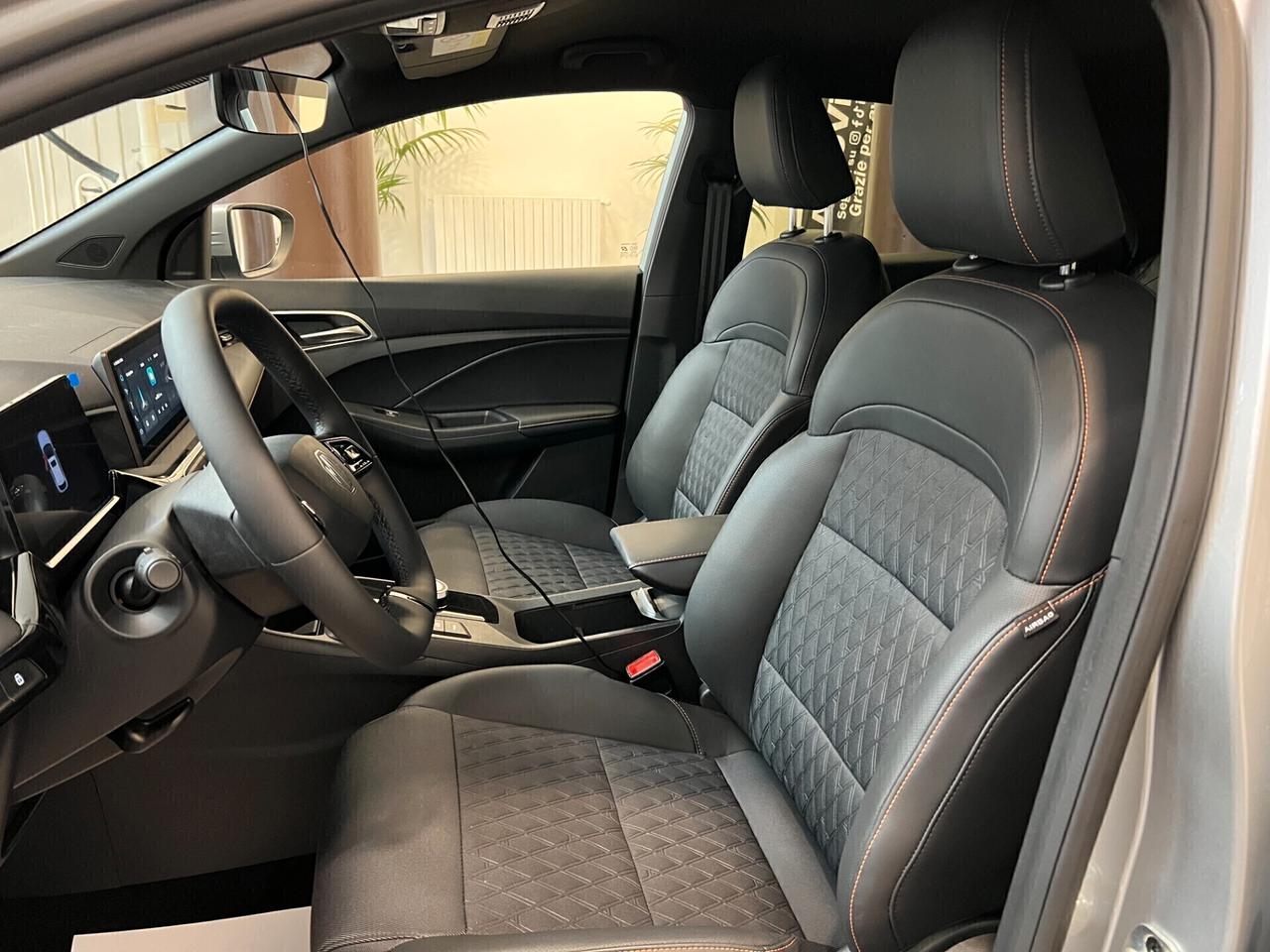 MG3 HYBRID PLUS LUXURY 195 CV AUTO KM0