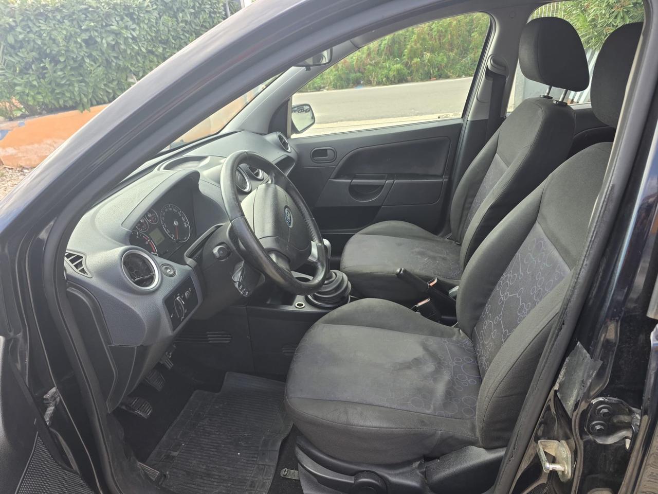 Ford Fiesta 1.6 TDCi 5p. Ghia