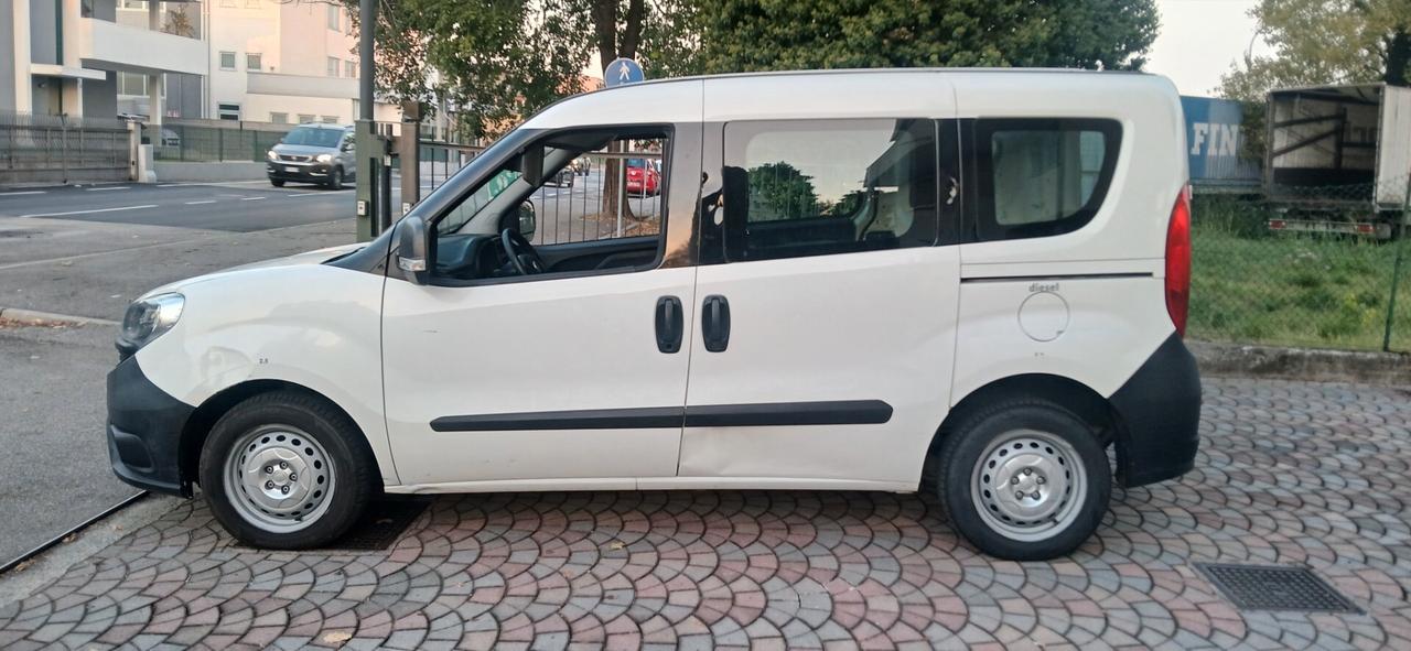 Fiat Doblò 1.3 mj 2 posti autocarro vetrato