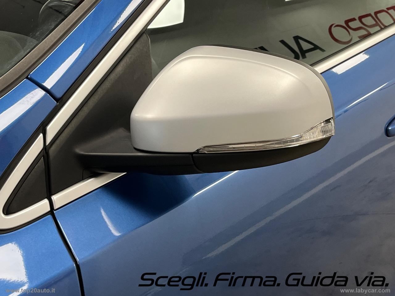 VOLVO V40 D2 R-design FARI LED|DOPPIO SCARICO