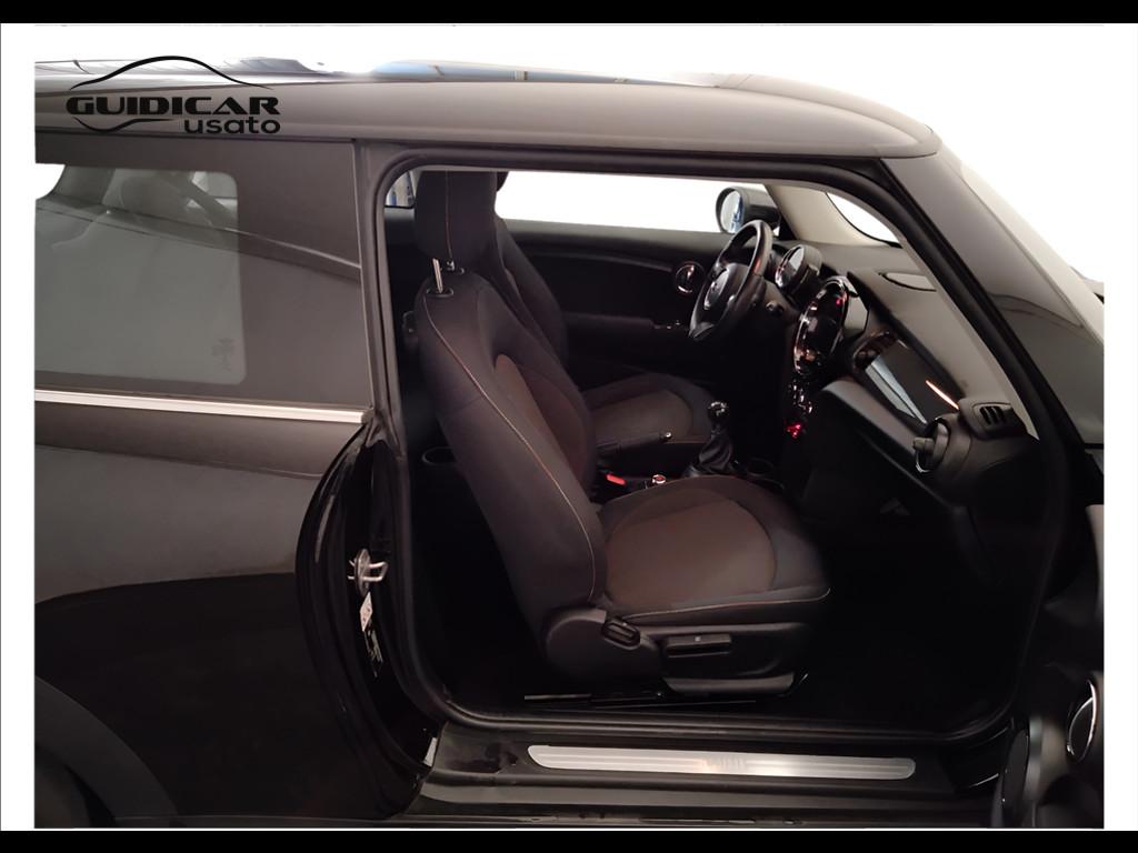 MINI Mini IV F56 2021 3p - Mini 3p 1.5 One Classic 75cv