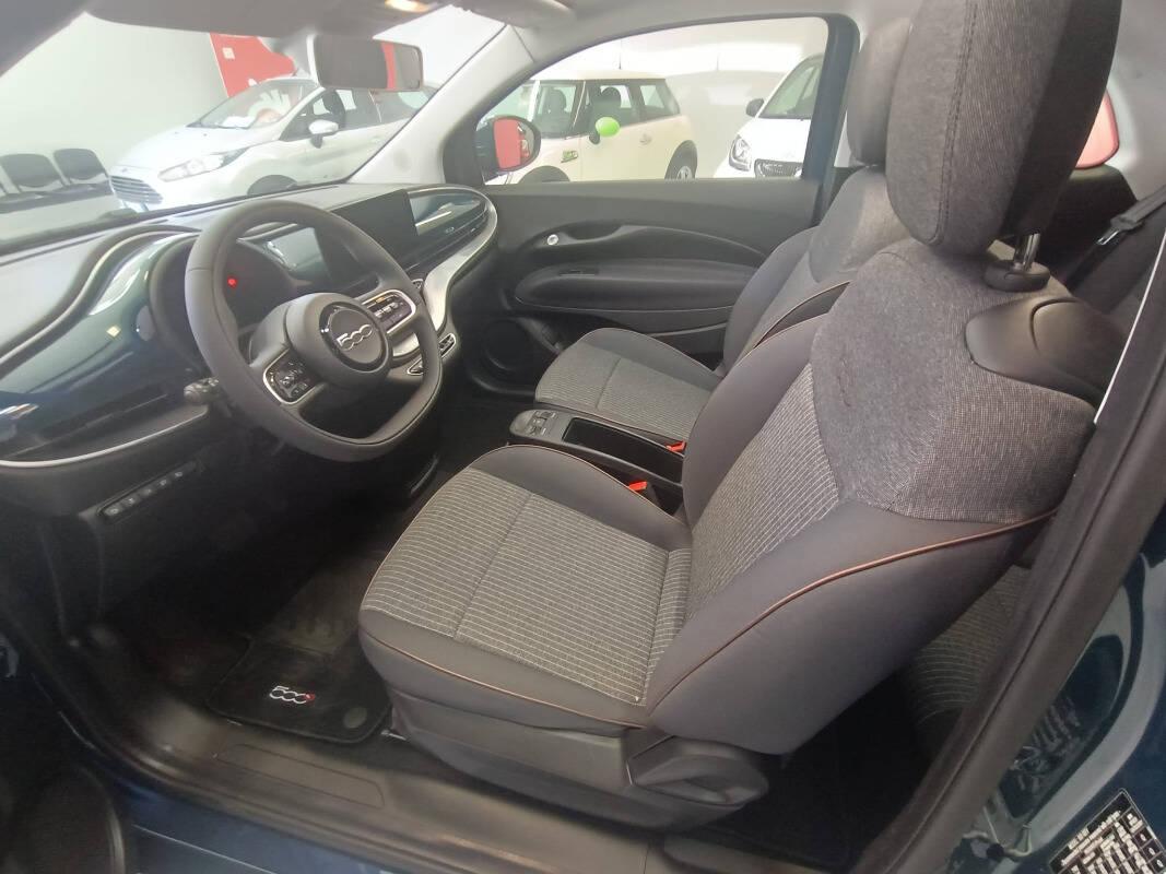 Fiat 500e 42 kWh La Prima