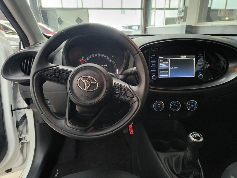Toyota Aygo X Aygo X 1.0 Active 72cv
