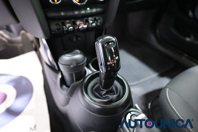 MINI Cooper 1.5 COOPER CAMDEN 5 PORTE FARI LED