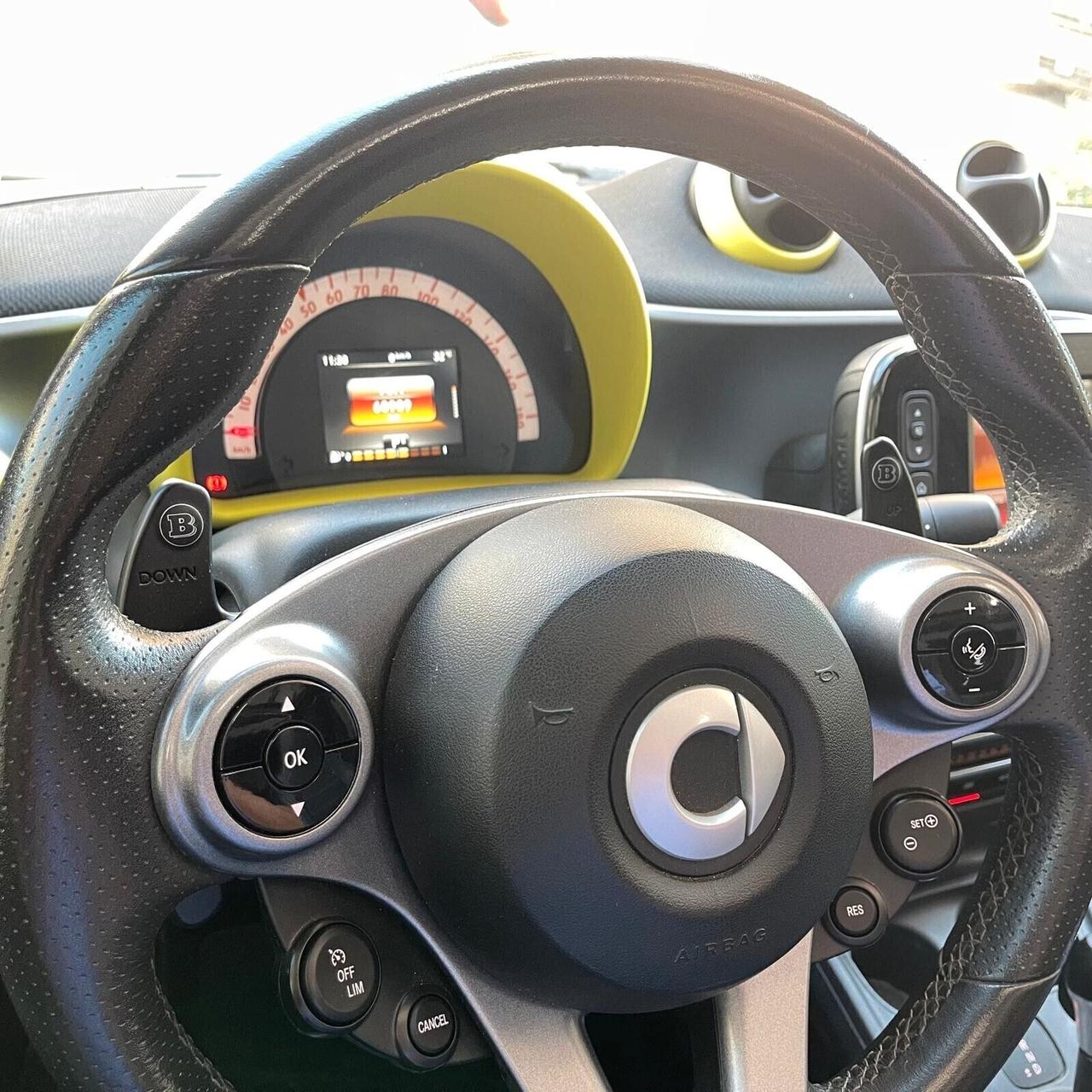 Smart ForTwo BRABUS Turbo 90cv cabrio Tailor Made