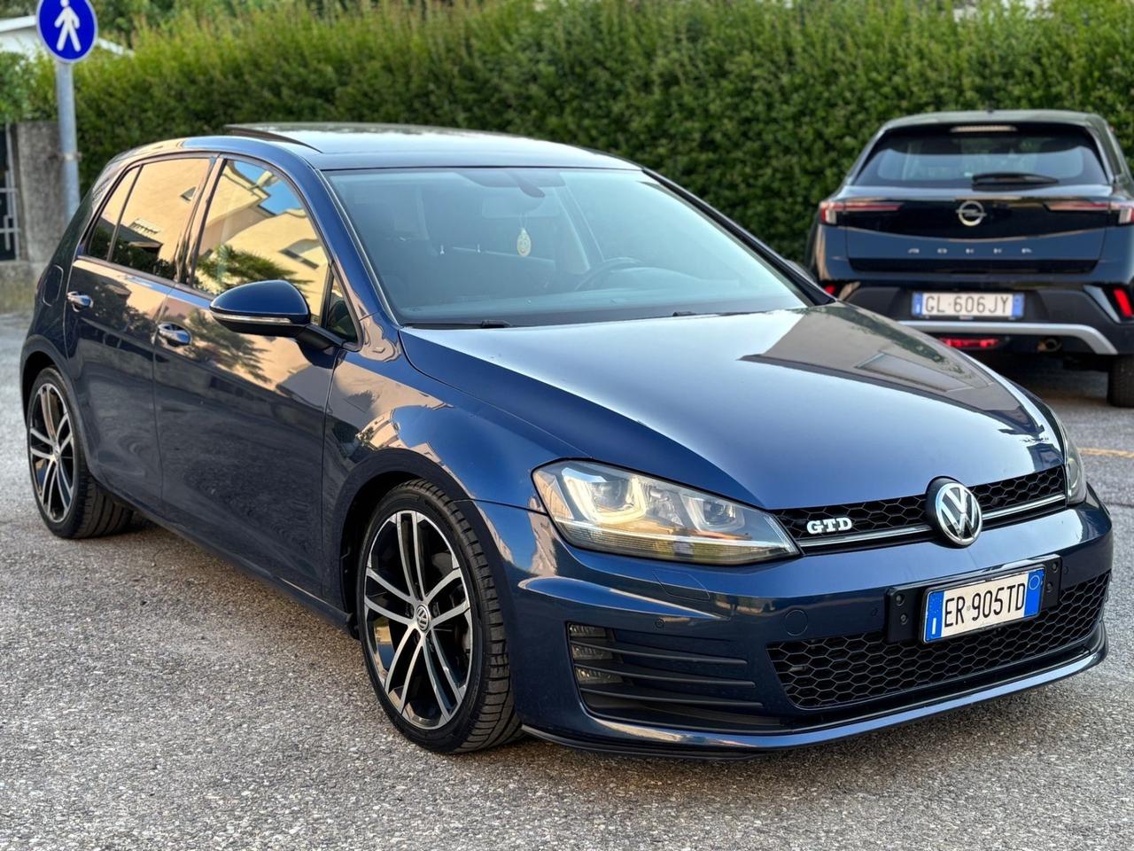 Volkswagen Golf 2.0 TDI DSG 5p. Highline BlueMotion Technology