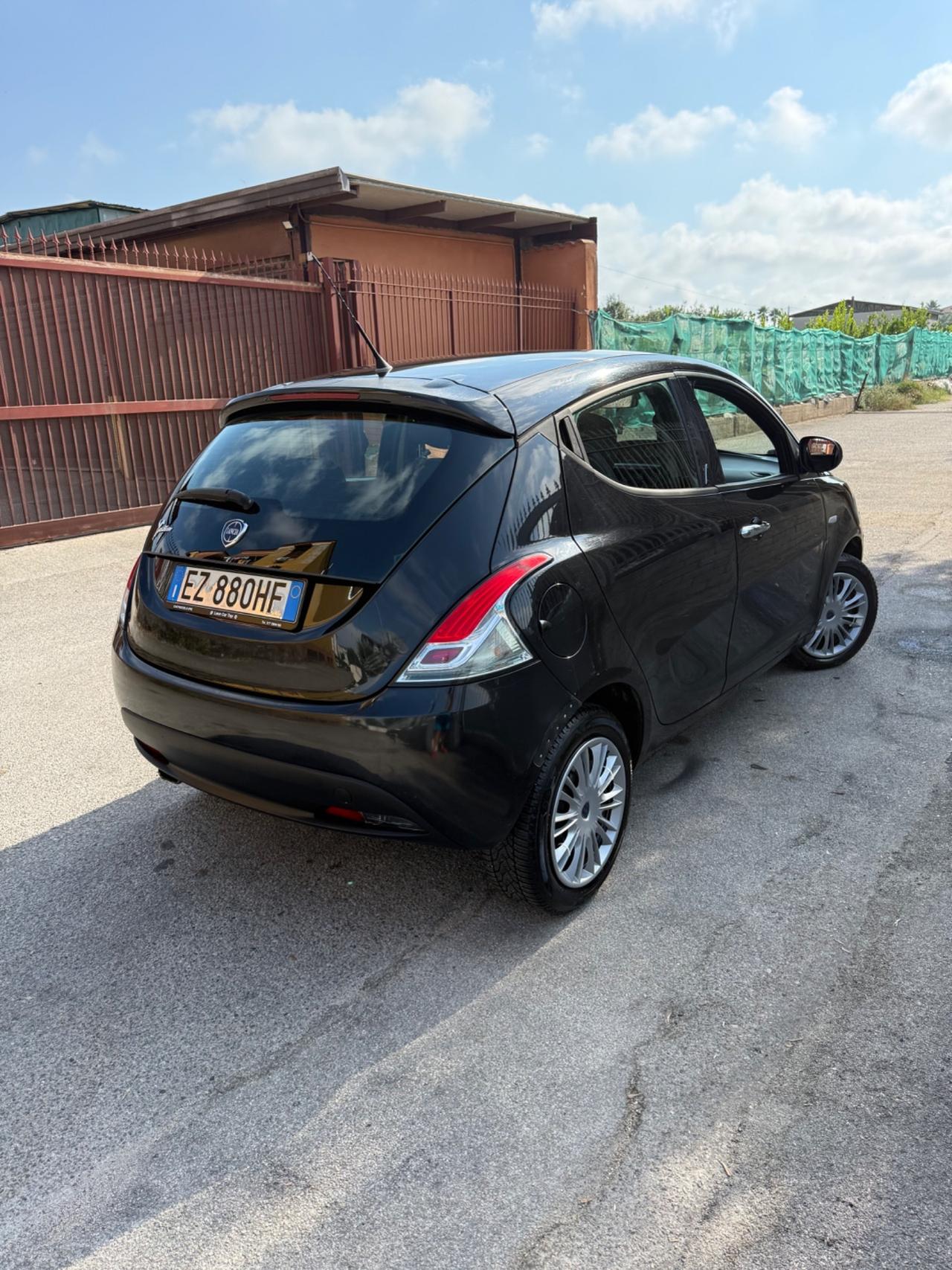 Lancia Ypsilon 1.3 MJT 16V 95 CV 5 porte S&S Elle