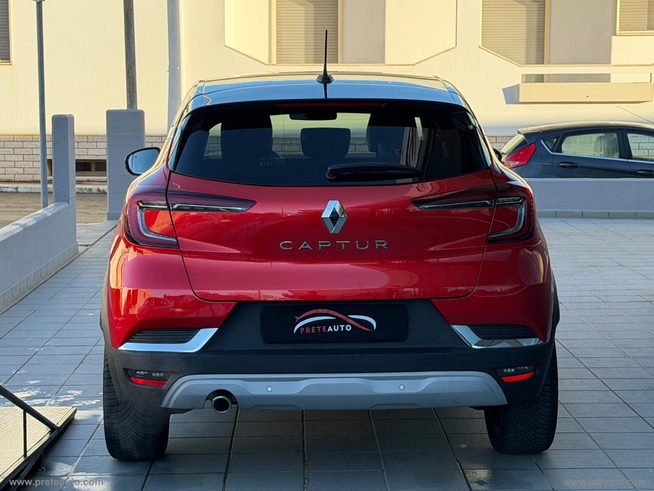 RENAULT Captur TCe 12V 100 CV Intens