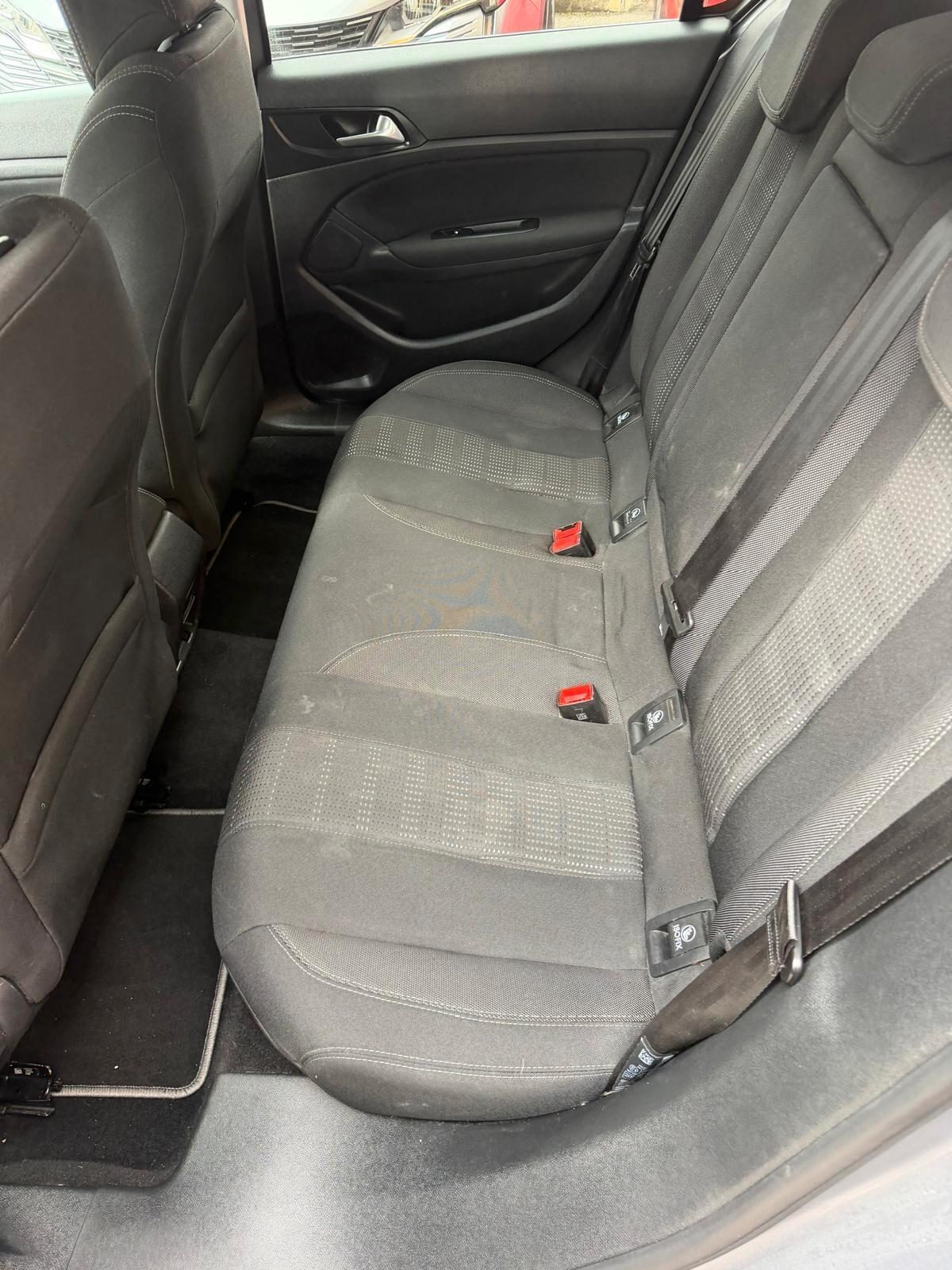 Peugeot 308 BlueHDi 120 S&S EAT6 Active