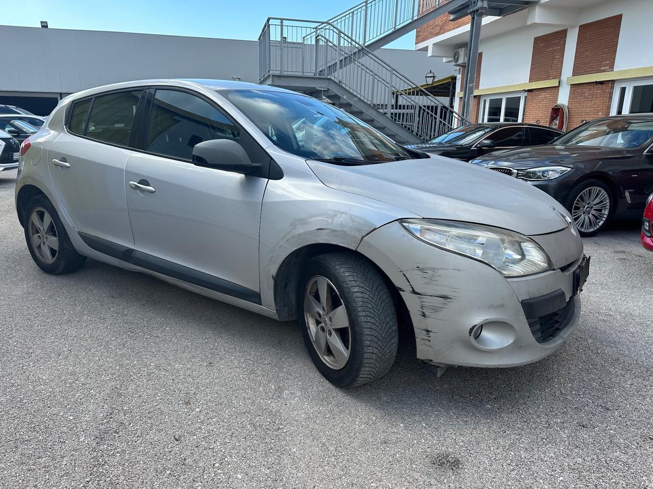 RENAULT MEGANE 1.5 *110CV * 5PORTE * TAGLIANDATA * SERVICE*