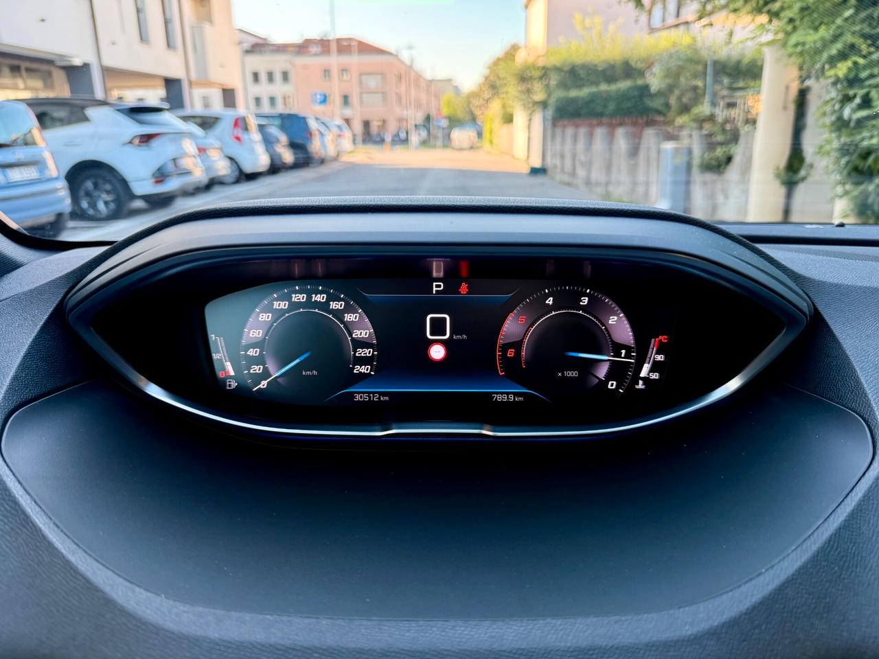 Peugeot 3008 1.5 bluehdi Allure Pack s 131cv EAT8 UNICO PROPRIETARIO