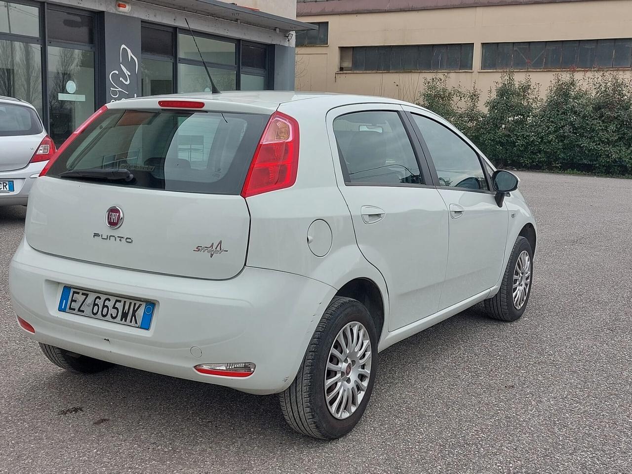 Fiat Punto 1.4 8V 5 porte Natural Power Lounge