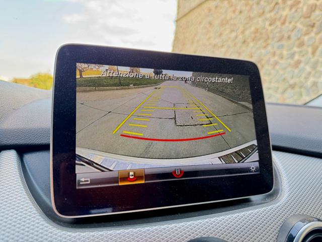 MERCEDES-BENZ B 180 SPORT+NAVI+LED+RCAM+PELLE-TEX+CRUISE+17BLACK