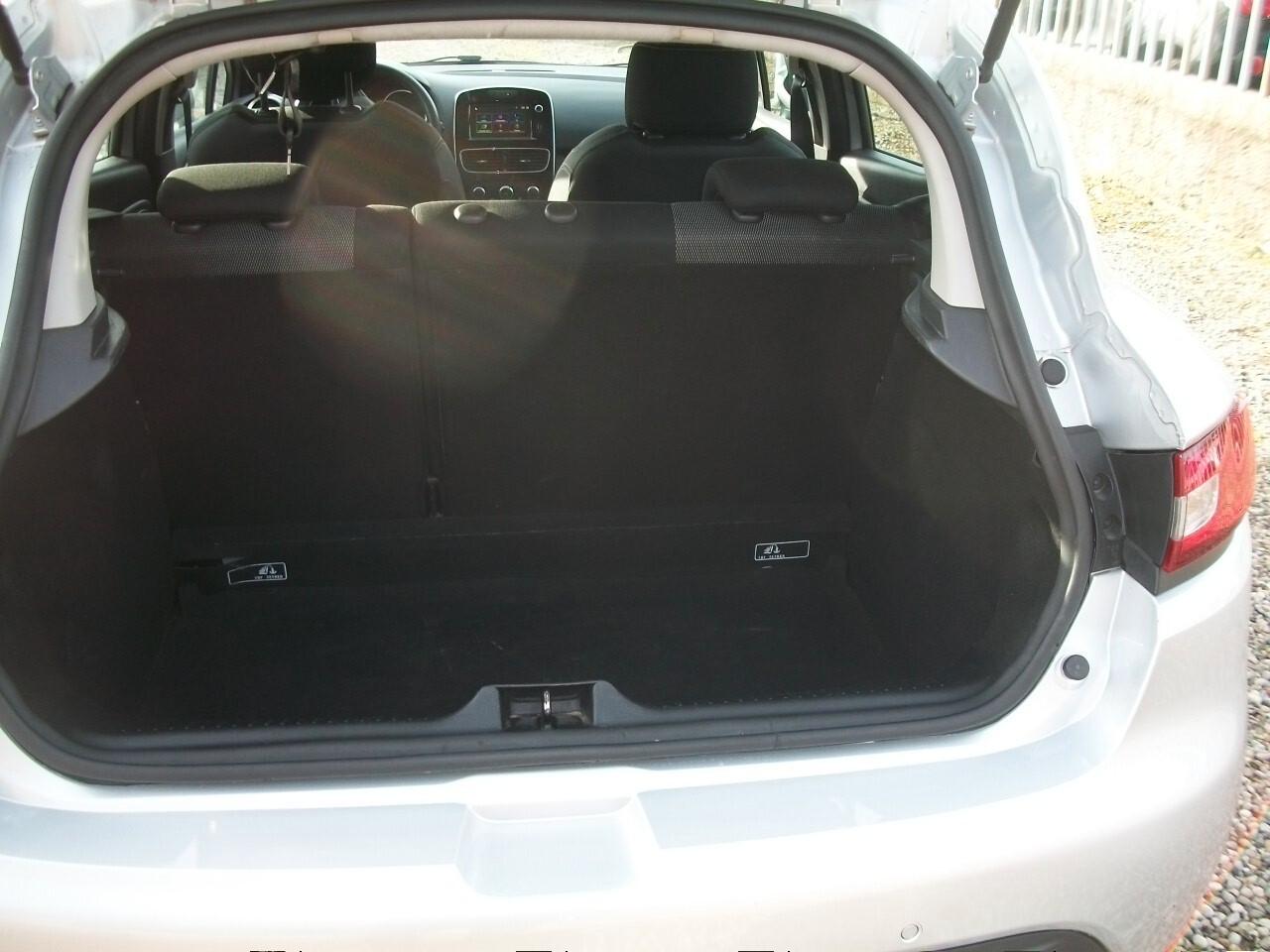 Renault Clio dCi 8V 90 CV EDC 5 porte Business CC 1461 kw 66 SI NUOVI PATENTATI GARANZIA UN ANNO