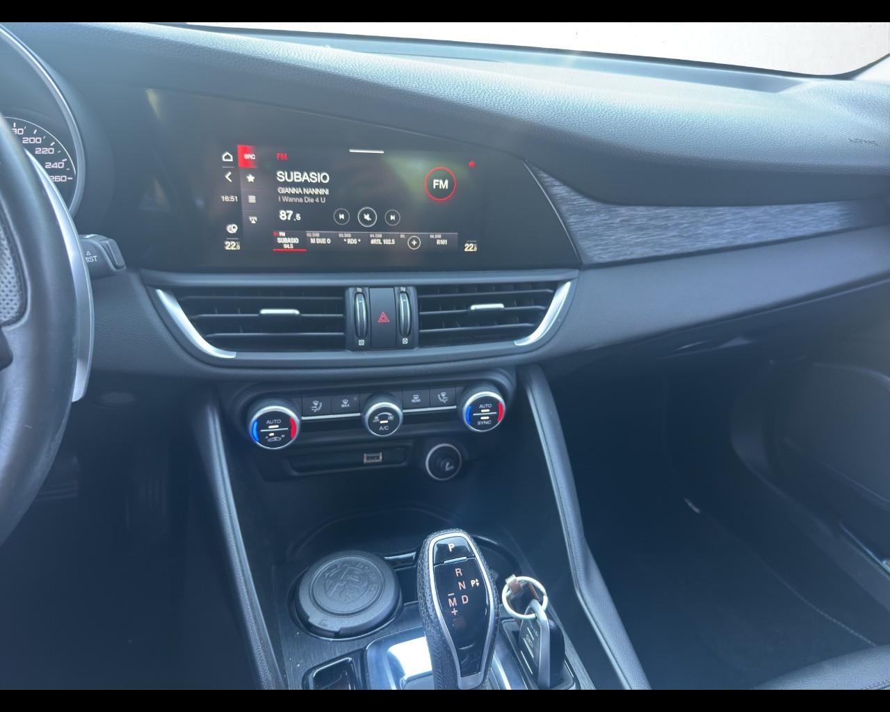 ALFA ROMEO Giulia (2016) - Giulia 2.2 Turbodiesel 160 CV AT8 Executive