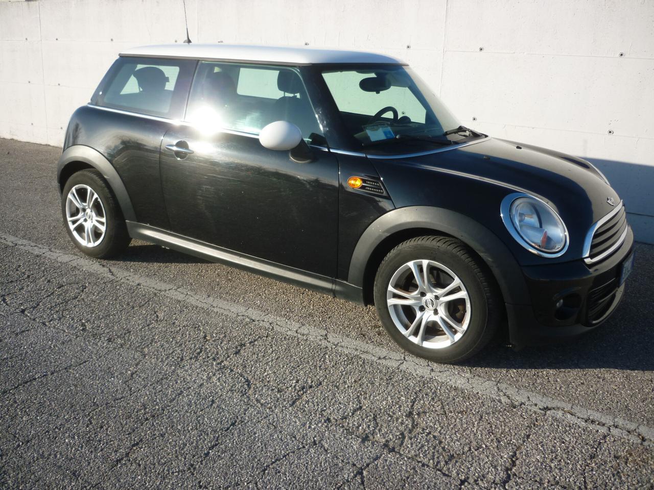Mini 1.6 16V One (55kW)