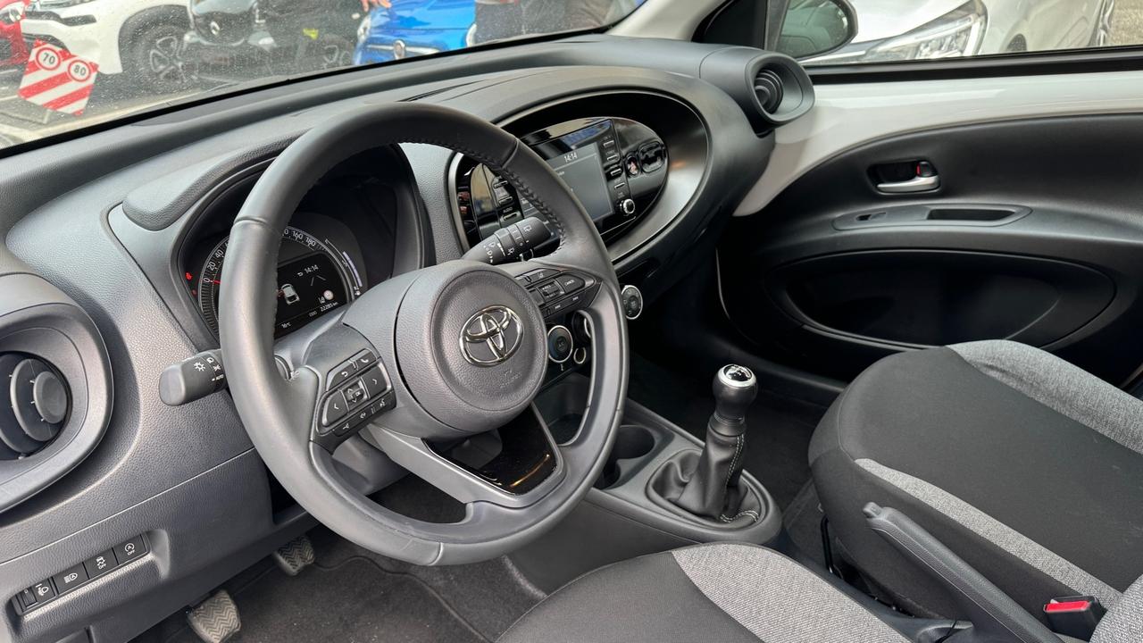 Toyota Aygo X 1.0 VVT-i 72 CV 5 porte Lounge Air S-CVT X PLAY NAVI KAMERA PDC BLUETOOTH CAR PLAY