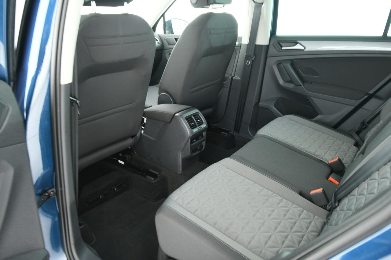 VOLKSWAGEN Tiguan 2.0 tdi Life 4motion 150cv dsg ACC+FULL LED+C18"