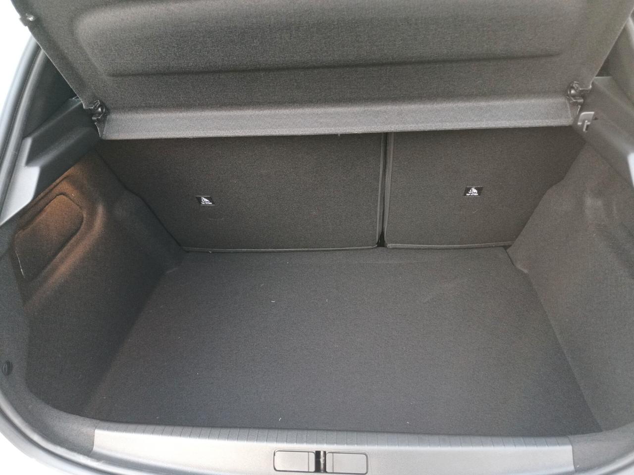Peugeot 208 1.2 benzina