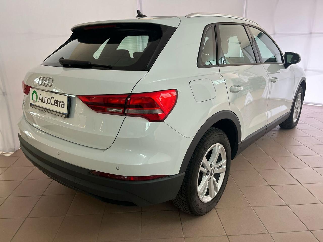 Audi Q3 35 TDI S tronic Business