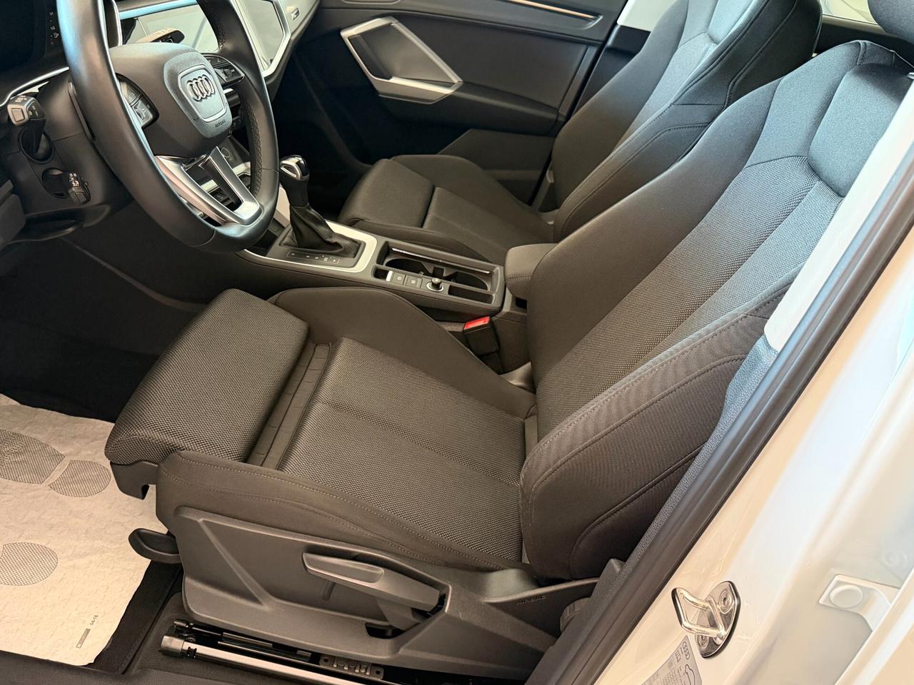 Audi Q3 35 2.0 TDI 150 cv. S Tronic BUSINESS ADVANCED