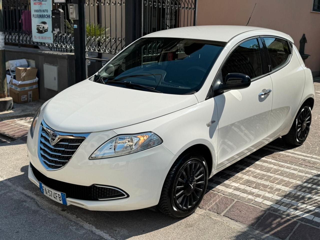 Lancia Ypsilon 1.2 69 CV 5 porte GPL Ecochic Elle
