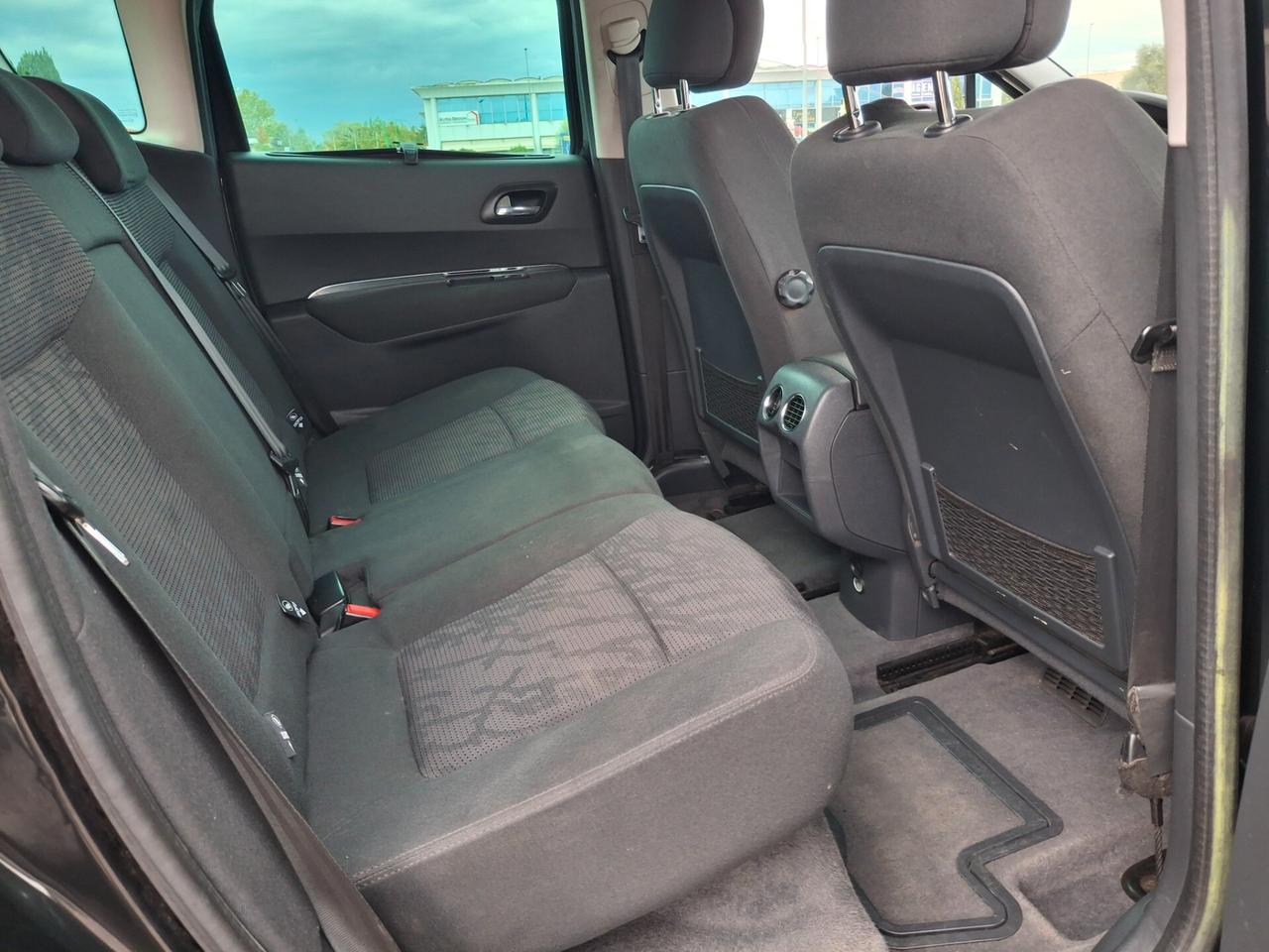 Peugeot 3008 1.6 HDi 115CV Business*NAVI*TETTO*