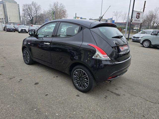 LANCIA Ypsilon 1.2 69 CV 5 porte NEOPATENTATI PERMUTE