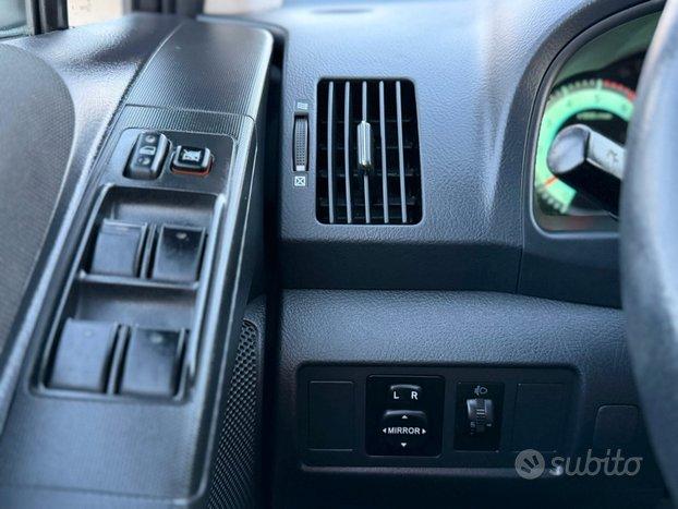 Toyota Corolla Verso 2.2 16V D-4D 7 POSTI