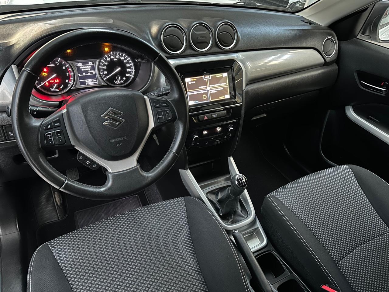 Suzuki Vitara 1.6 VVT V-Top