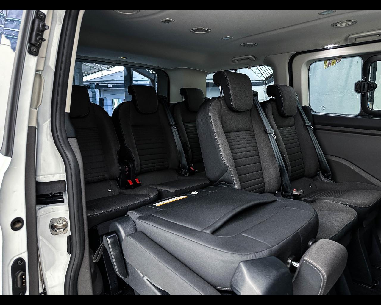 FORD Tourneo Custom 1ª s - Tourneo Custom 320 2.0 EcoBlue 130CV MHEV PC Titanium