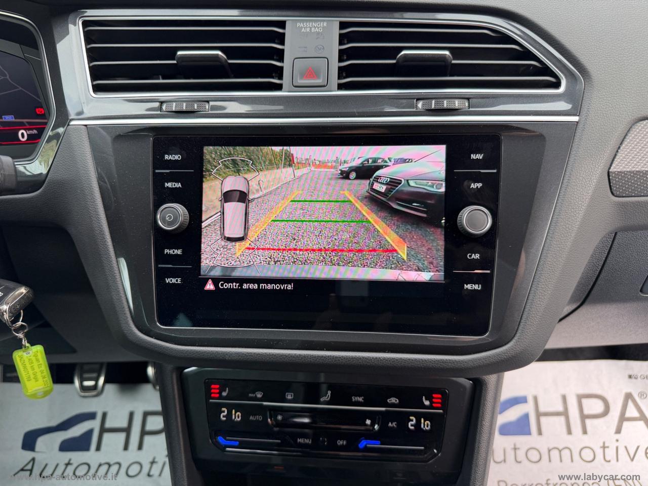 VOLKSWAGEN Tiguan 2.0TDI R-LINE FULL LED NAVI AID ACTIVE INFO DISPLAY PELLE RETROCAMERA