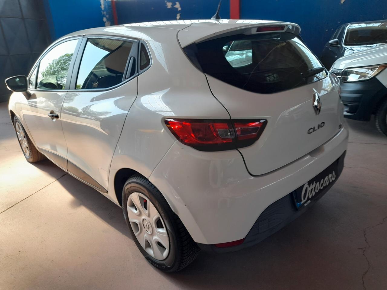 Renault Clio 1.5 DCI AUTOCARRO 2 POSTI