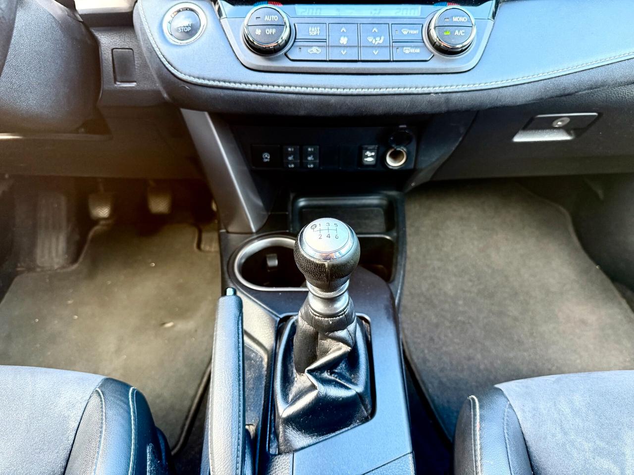 Toyota RAV4 2.0 d-4d Style 2wd mt 143cv UNICO PROPRIETARIO