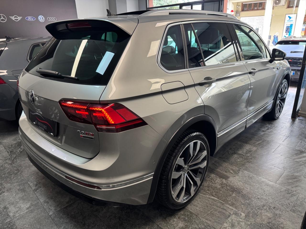 VW TIGUAN 2.0 240 CV 4MOTION R-LINE TETTO