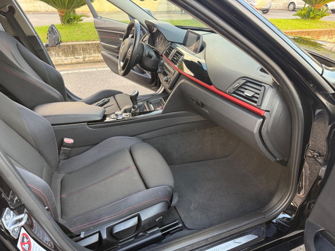 Bmw 318 sport neopatentati
