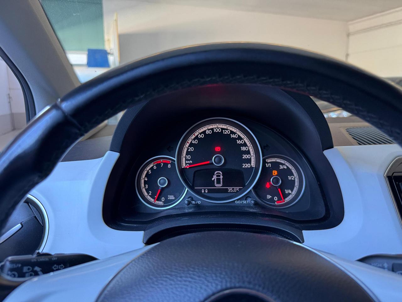 Volkswagen up! 5 Porte up! 5p 1.0 High up! 75cv AUTOMATICA