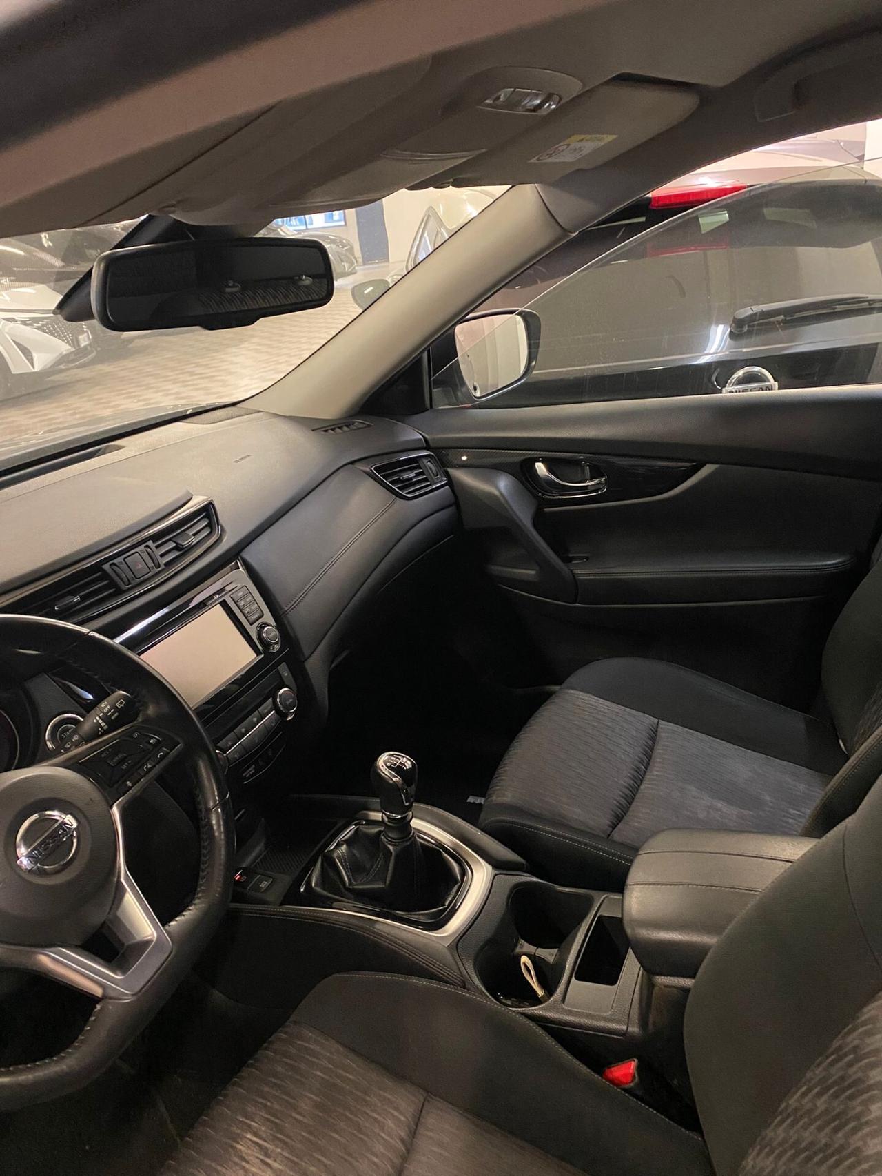 Nissan X-Trail dCi 150 2WD N-Connecta