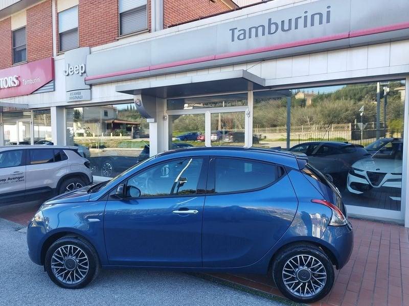 Lancia Ypsilon 1.0 FireFly 5 porte S&S Hybrid Gold Plus
