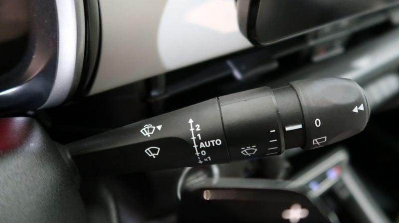 FIAT 600 600 1.2 hybrid La Prima II 145cv auto