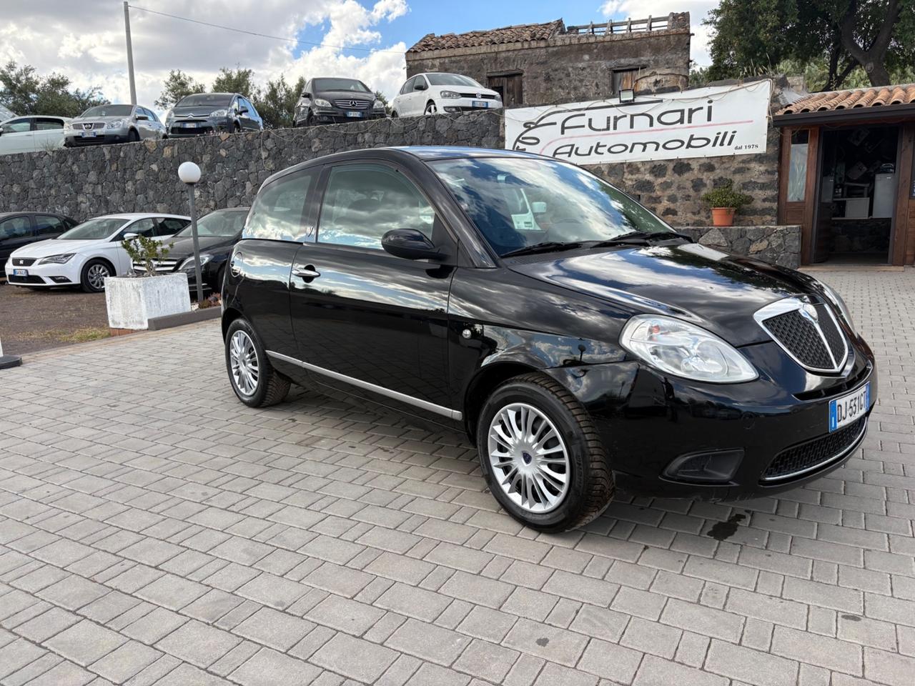 Lancia Ypsilon 1.2 Oro Neopatentati